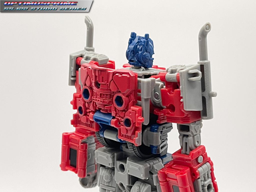 ss-122_optimus_prime_back2