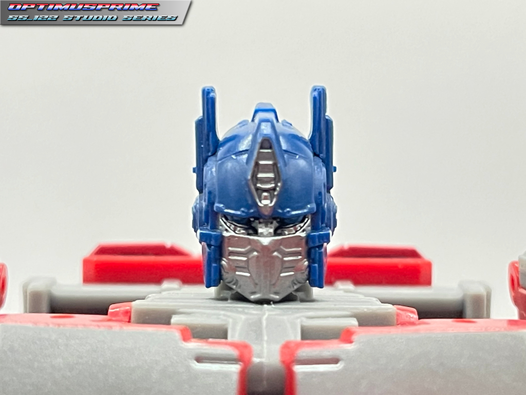 ss-122_optimus_prime_head1