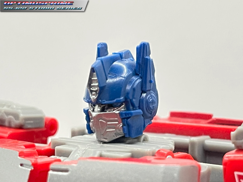 ss-122_optimus_prime_head2