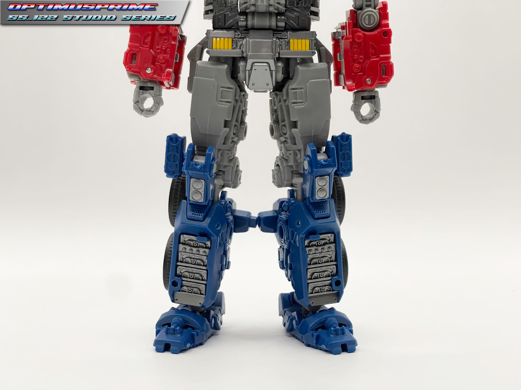 ss-122_optimus_prime_leg1