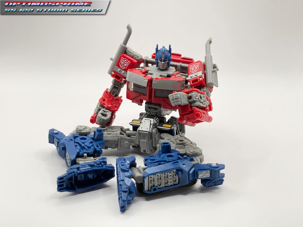 ss-122_optimus_prime_mobil6