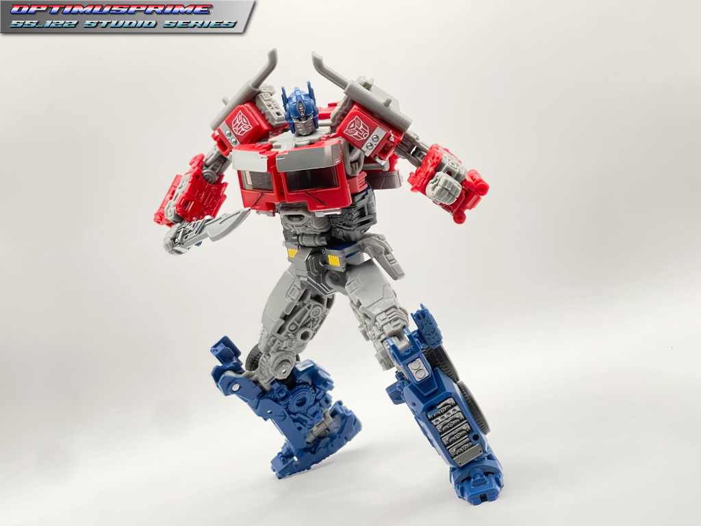 ss-122_optimus_prime_pose5