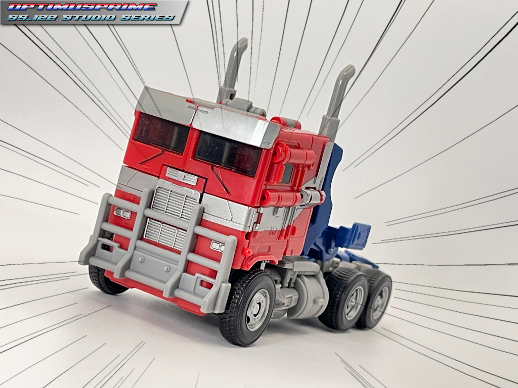 ss-122_optimus_prime_vehicle1